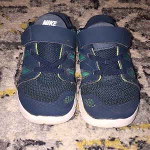 Kids Nike Free 5.0 size US 9C